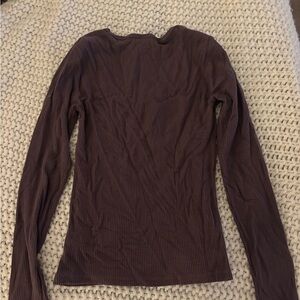 Old Navy Women's Long Sleeve Ribbed Tee - Dark Brown